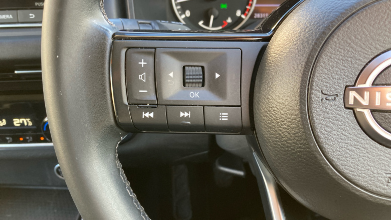 Nissan Qashqai 1.3 DiG-T MH Acenta Premium 5dr Petrol Hatchback